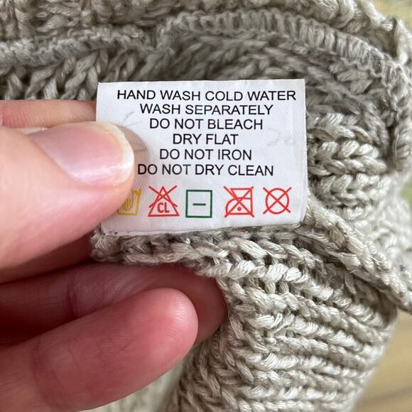 Quinn Oatmeal Colored Open Knit Sweater With Zipper Accents Size S - Picture 9 of 9